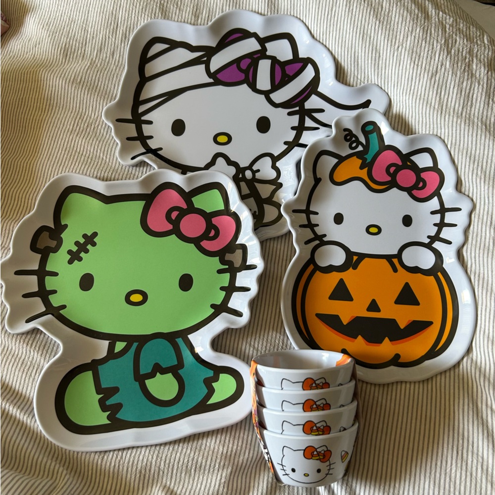 Hello Kitty Halloween Bundle